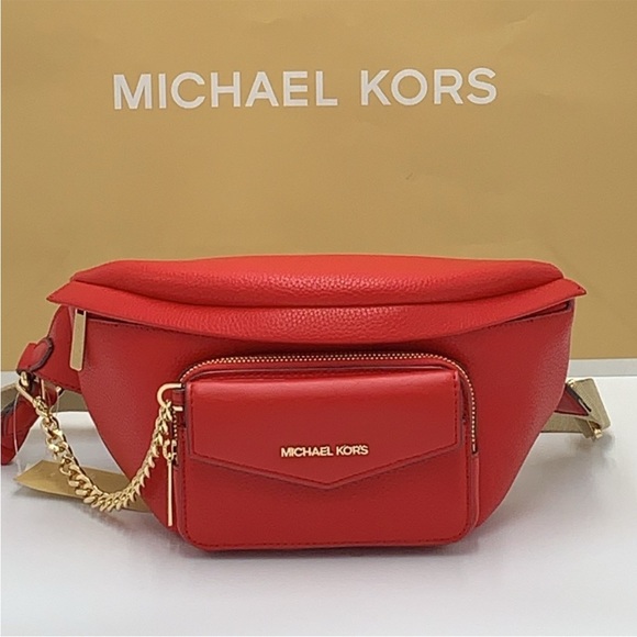 MICHAEL KORS
Maisie Large Pebbled Leather 2-in-1 Sling Pack
Bright Red - Picture 11 of 14